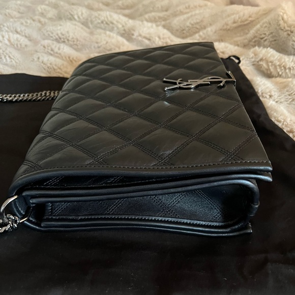 Saint Laurent Becky Quilted Shoulder Bag with leather and chain-link strap - Picture 6 of 15